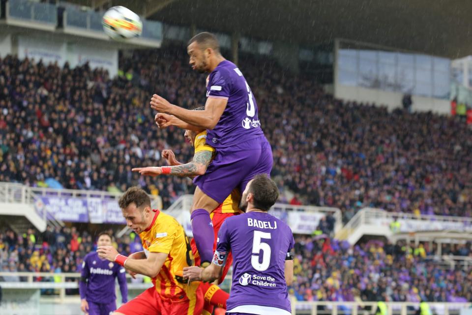 Vitor Hugo rises highest to head home for Fiorentina against Benevento