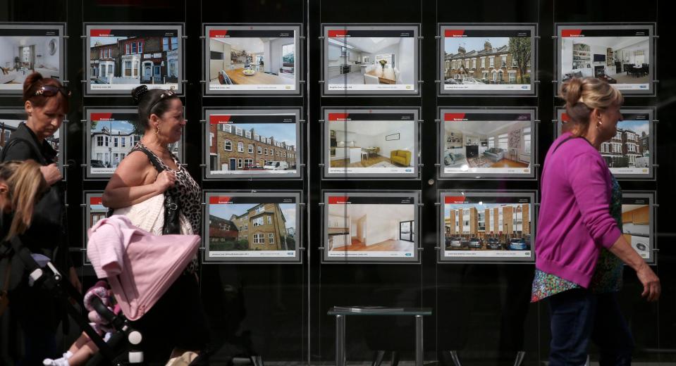  House prices in areas of London that lead the property boom are now seeing prices drop