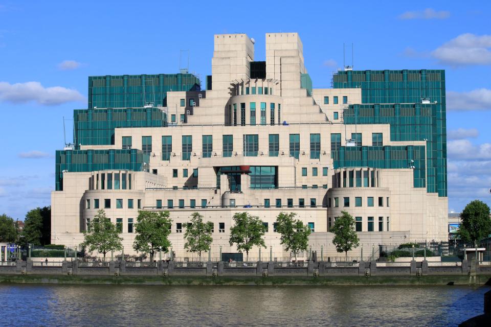  Britain's allied diplomats were allowed to use MI6 secrets to persuade other allies to condemn the Kremlin