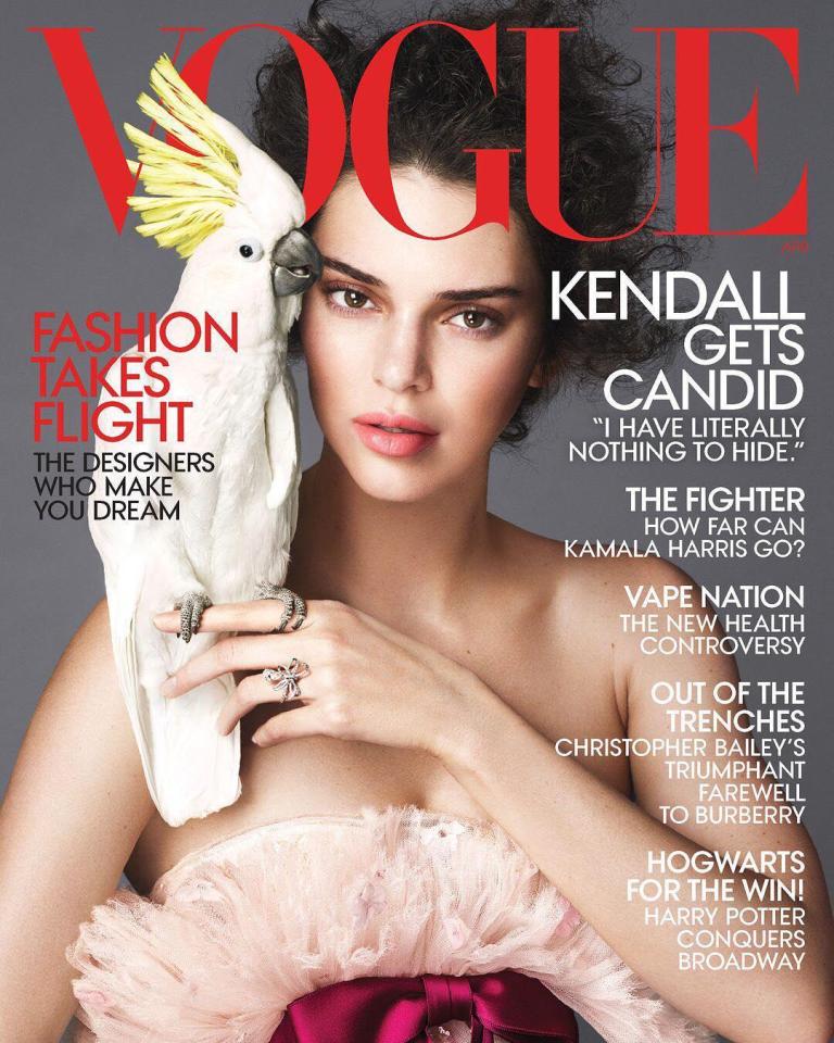  Kendall Jenner looks stunning on the April edition of US Vogue