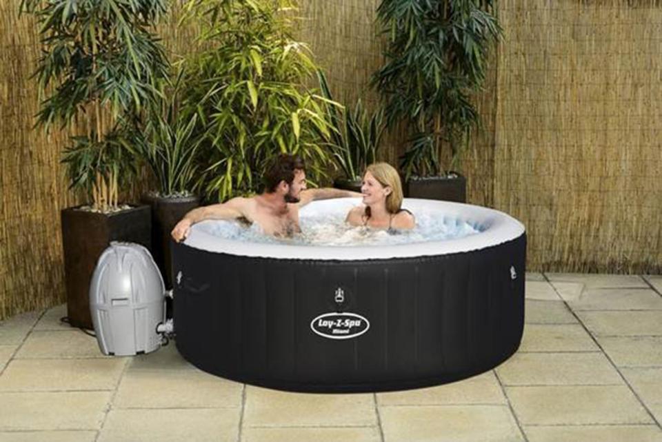  You can now splash out on a hot tub for the garden for £280 at B&M