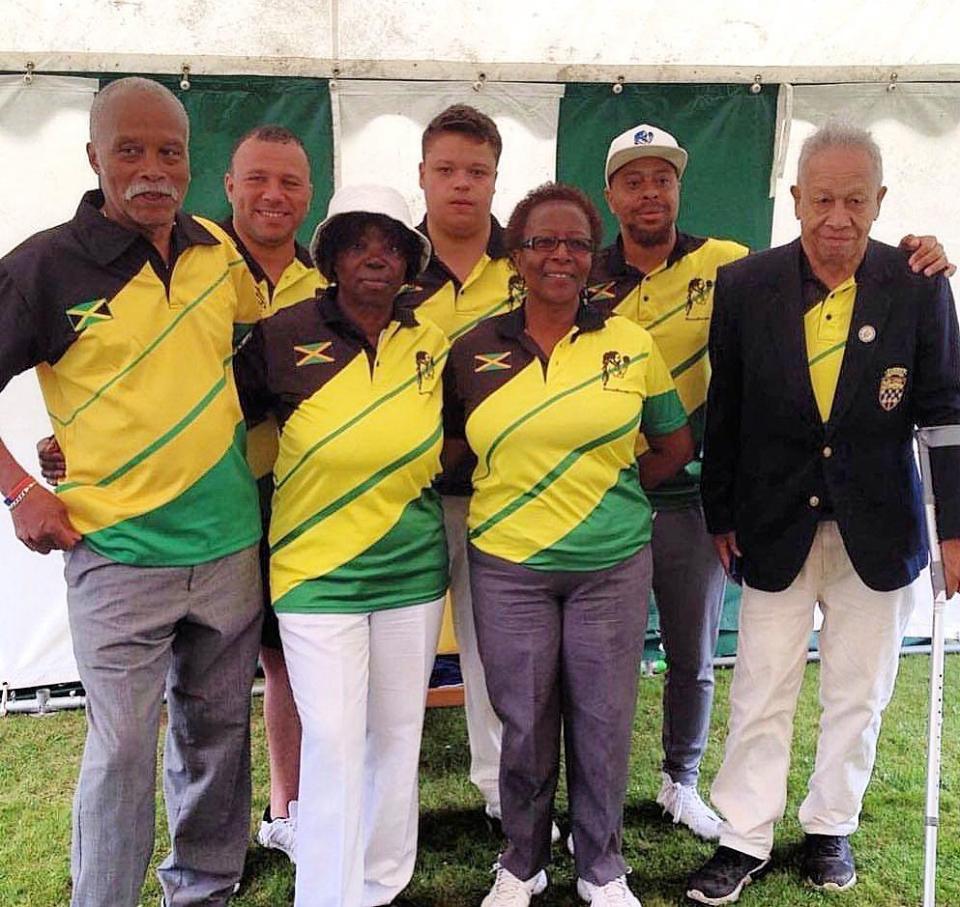  Andrew with his fellow Jamaican bowls team-mates