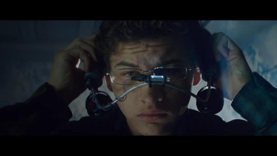  The film stars Tye Sheridan in the lead role of teenage Gunter Wade