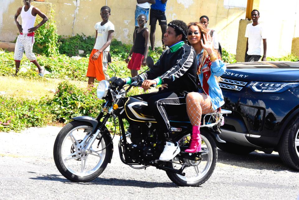  Beyonce and Jay Z looked loved up as ever as they shoot their new music video ahead of their joint tour