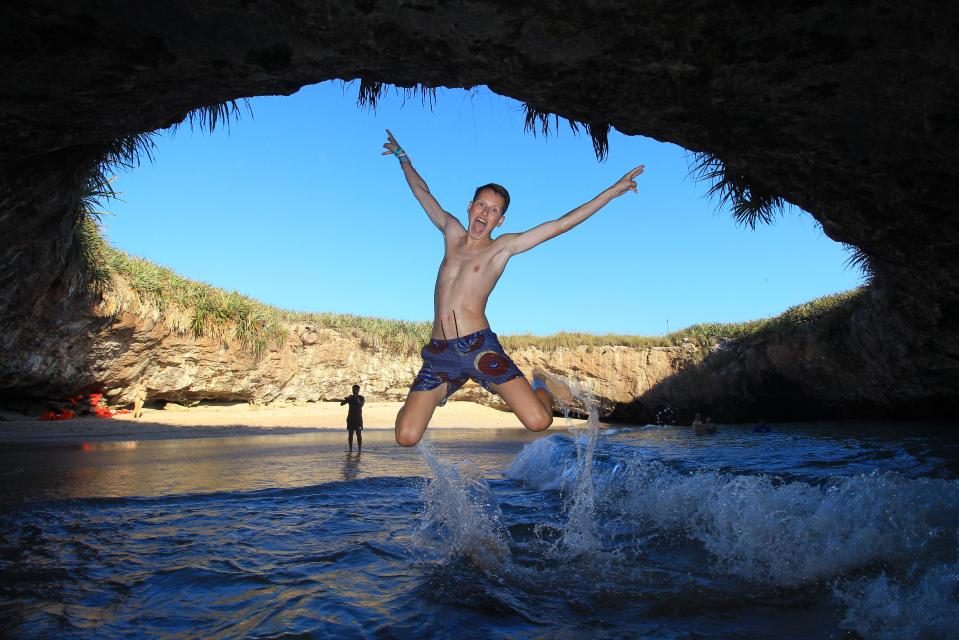  Howell could not resist clowning about at the world-famous hidden beach in Puerto Vallarta