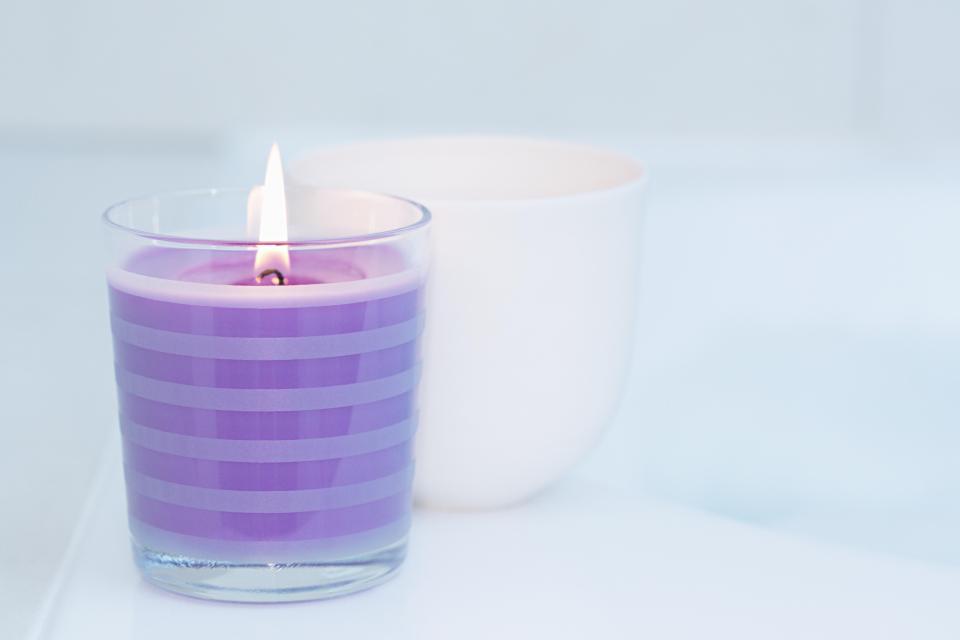  Scented candles can irritate the airways and trigger an asthma attack