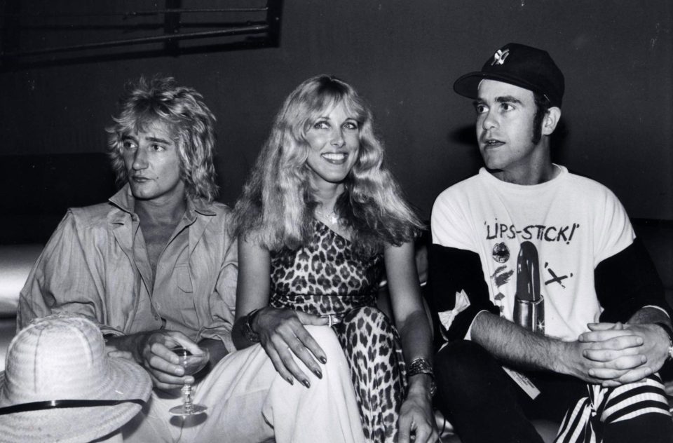  To get back at his frenemy, Elton gifted Rod a £10 Boots voucher for his wedding to second wife Rachel Hunter in 1990 (Rod and Elton pictured with Ro'd wife Alana here)