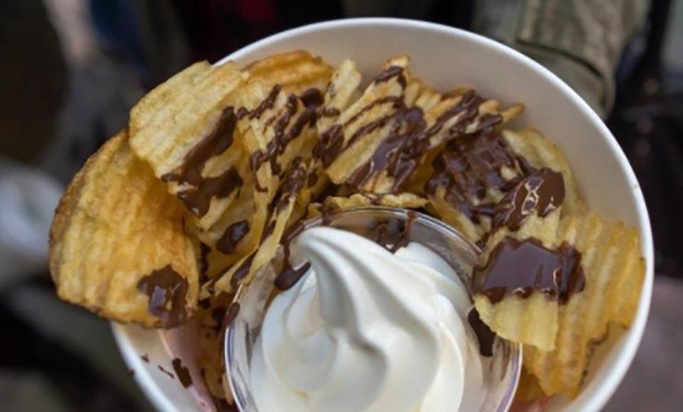  You've had a crisp sandwich before, but what about a crisp sundae? Delish, right?