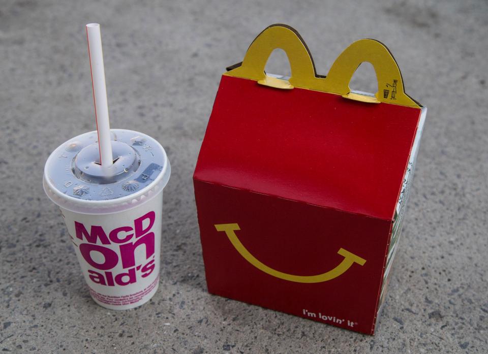  McDonald's is going to replace the plastic straws with paper ones from May