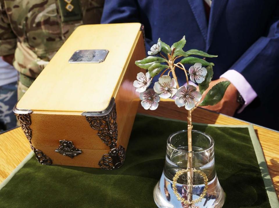  This jewelled Fabergé flower sculpture is only the third item on Antiques Roadshow to get a £1million valuation