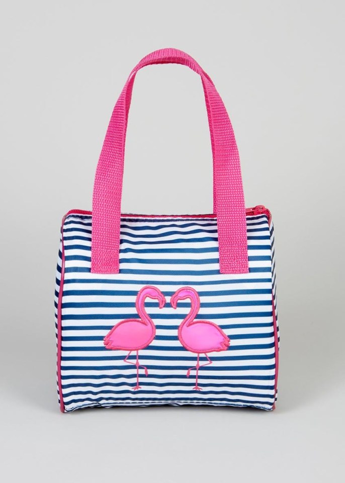 This colourful lunch bag is perfect for picnics or day trips in the sun