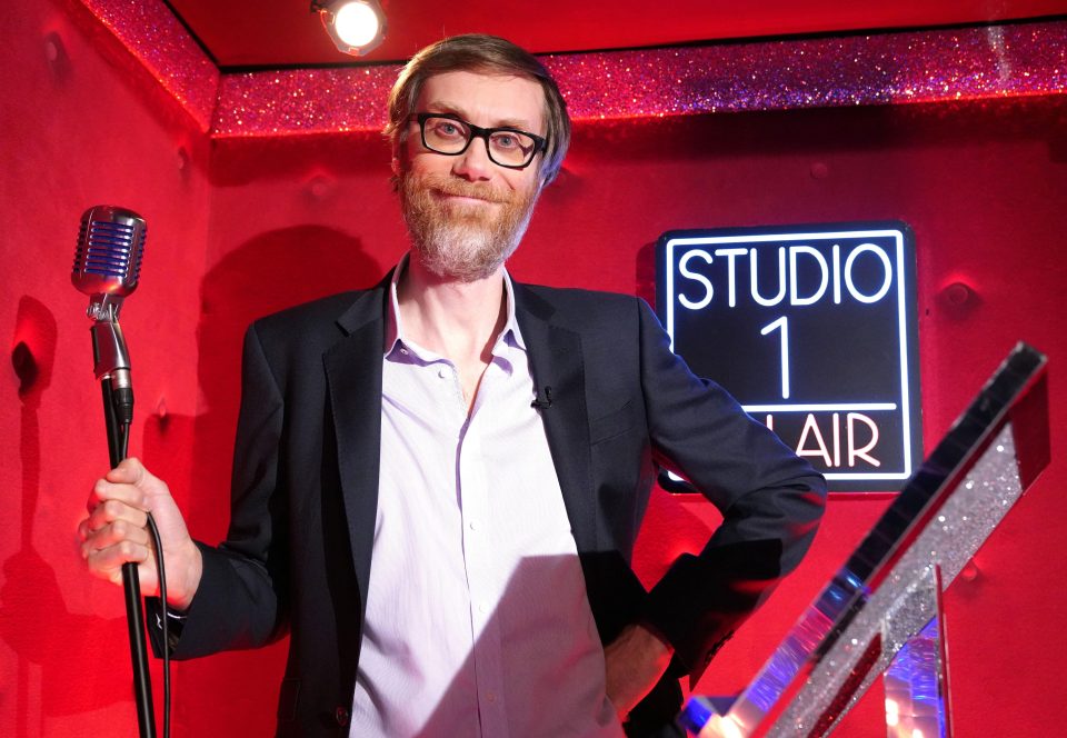  The announcer on tonight's show, Stephen Merchant, did a good job of making light of Ant's absence