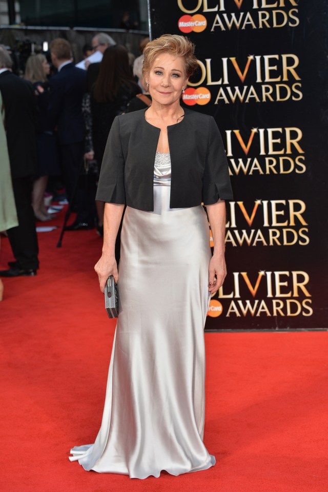  Zoë Wanamaker plays Lady Bloomsbury Barton