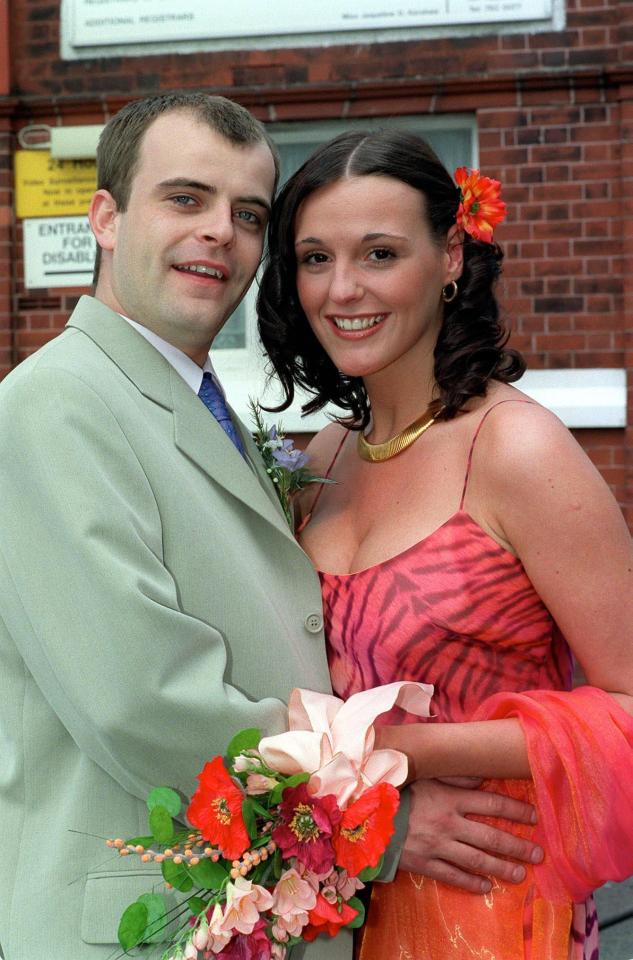  In 2001, Steve wed Karen, played by Suranne Jones for the first time