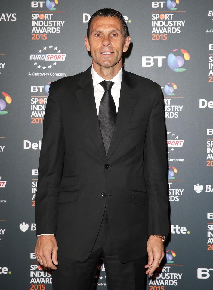  Gus Poyet insists Spurs should be under same scrutiny as Arsenal when it comes to winning trophies