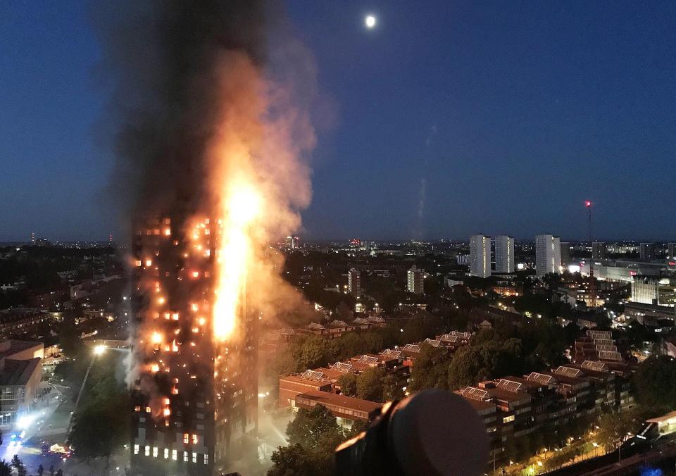  Fire spreads around the outside of Grenfell tower, with burning cladding blamed for the spread