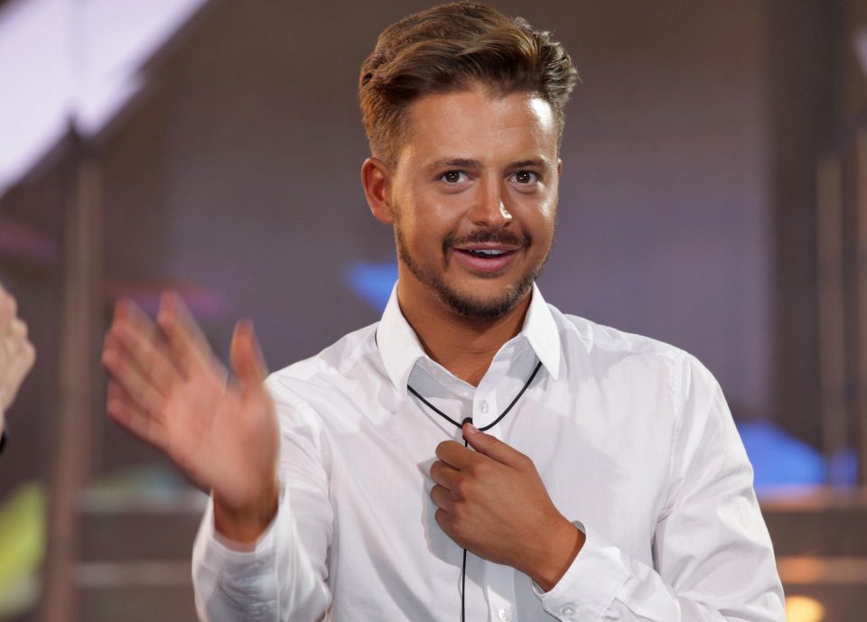  Ryan Ruckledge is a reality star, known for Big Brother