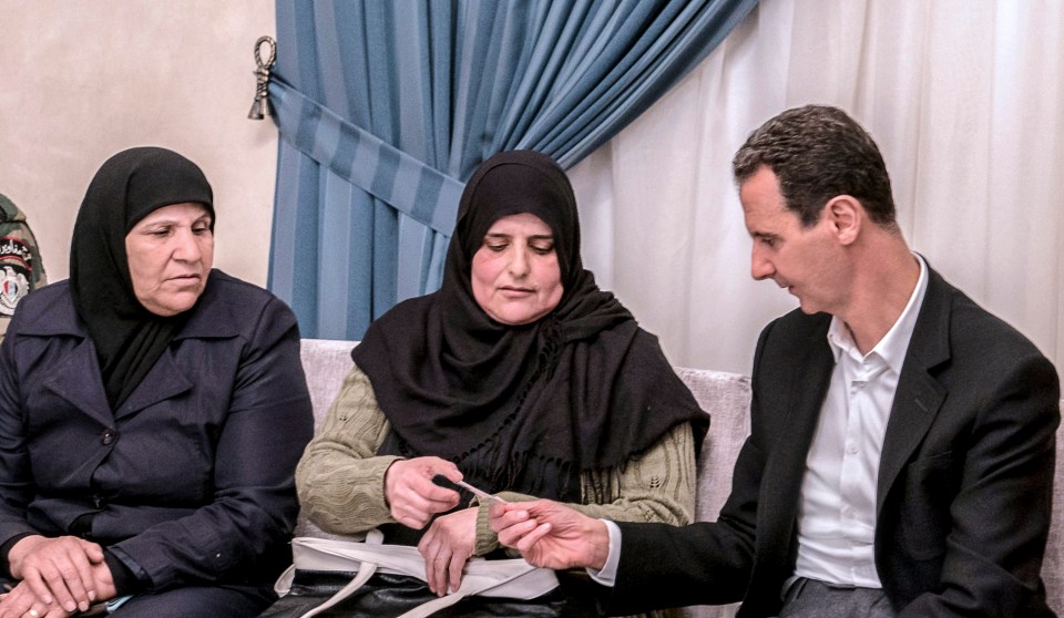 Assad meets abductees’ families whose children were not among those who were released from Douma