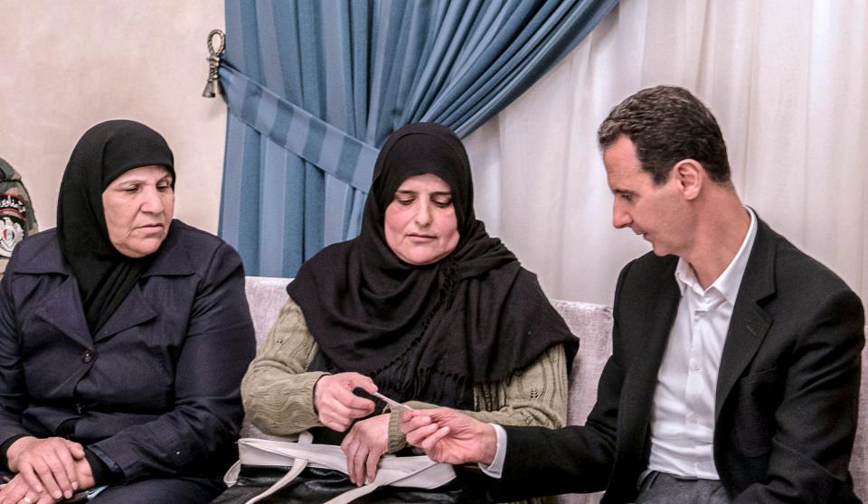  Assad meets abductees’ families whose children were not among those who were released from Douma