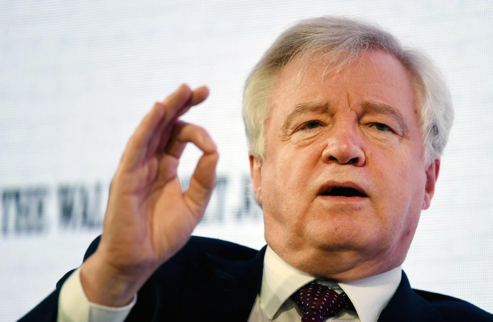  David Davis accuses Labour's amendment to exit Bill of trying to 'overturn' the referendum result