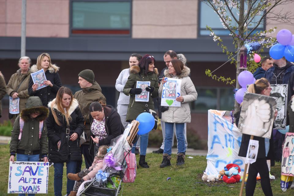  Protesters pictured at the hospital today