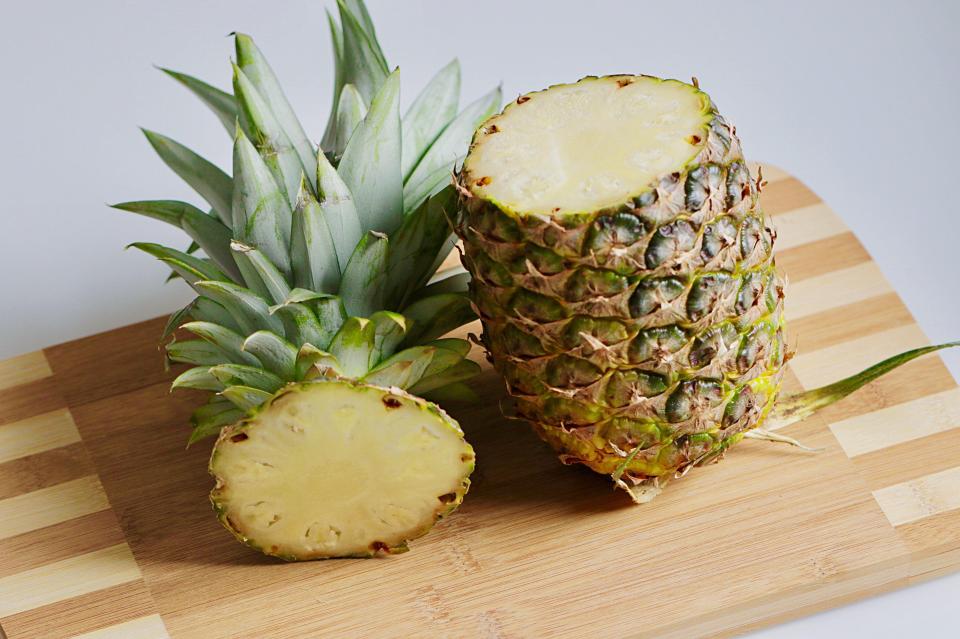 Pineapple has natural anti-inflammatory properties that can help manage your hay fever symptoms