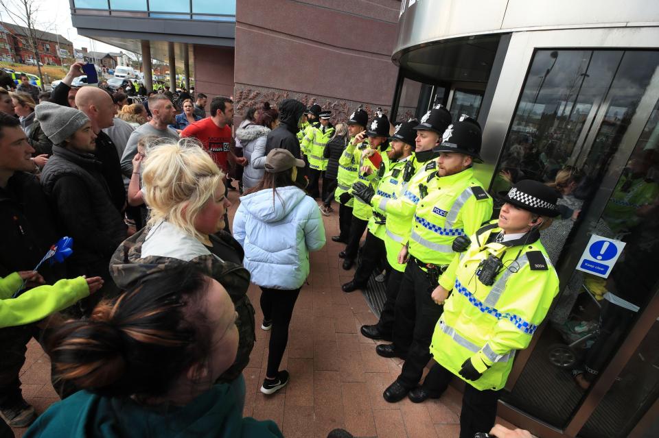  Dozens of police were on guard to keep protesters from storming Alder Hey hospital on the day doctors withdrew life support