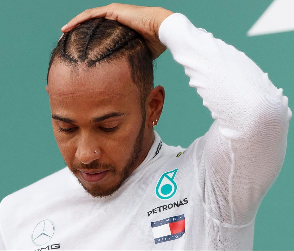  Hamilton wore his hair in braids for the race