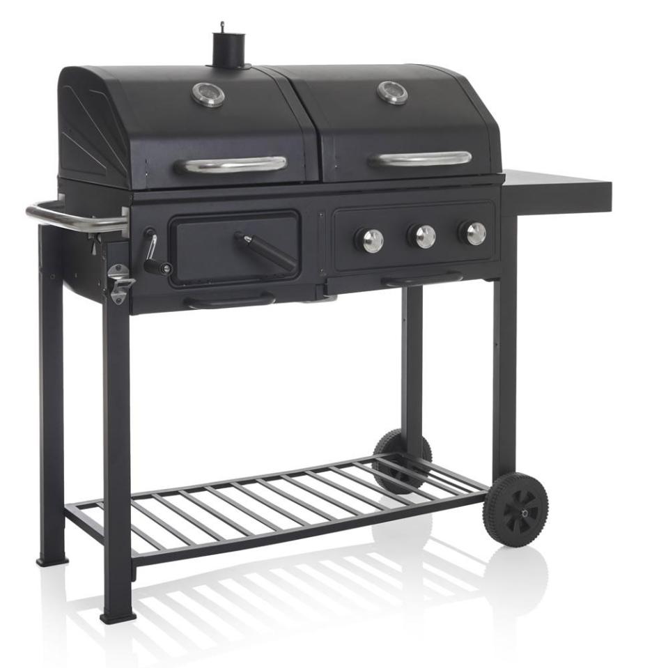  Dual fuel cookers are more expensive than charcoal or gas barbecues