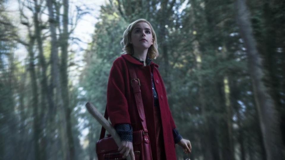  Kiernan Shipka is playing the lead role in The Chilling Adventures of Sabrina