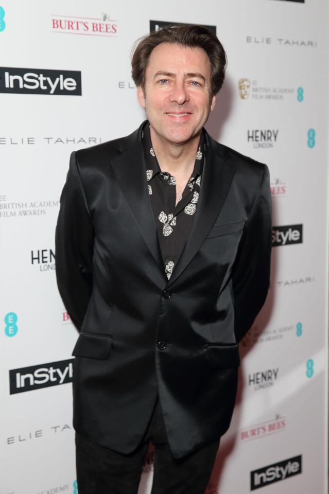  Jonathan Ross asked Siri to remind him to call radio 2 - but it failed to understand him