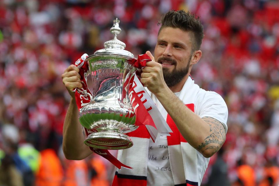  Olivier Giroud stops Chelsea winning League and Cup Double last year