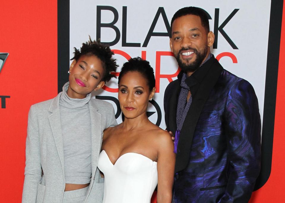  Jada with daughter Willow and husband Will Smith