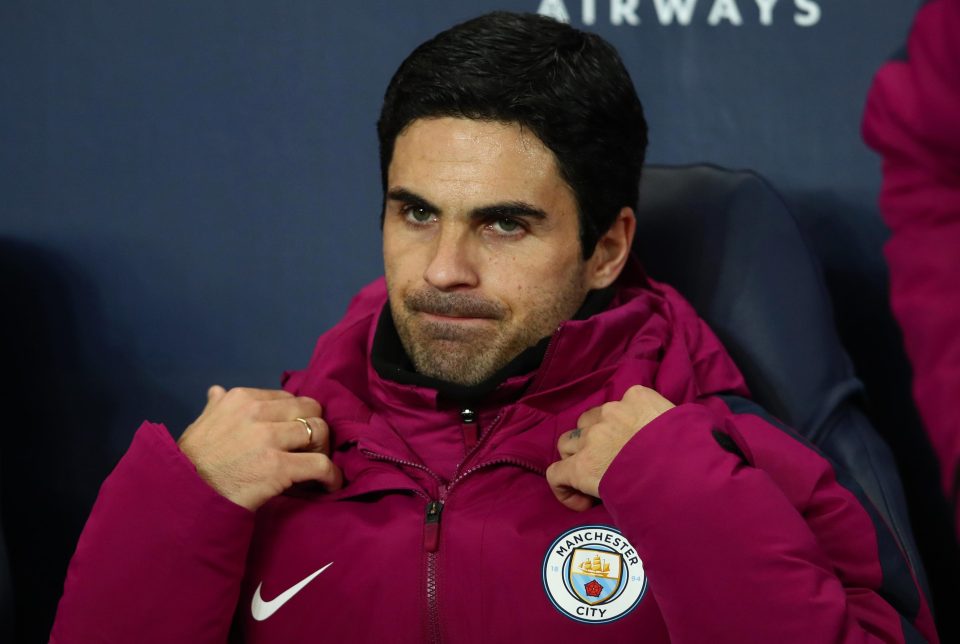 Mikel Arteta remains the favourite to succeed Arsene Wenger in charge at the Emirates