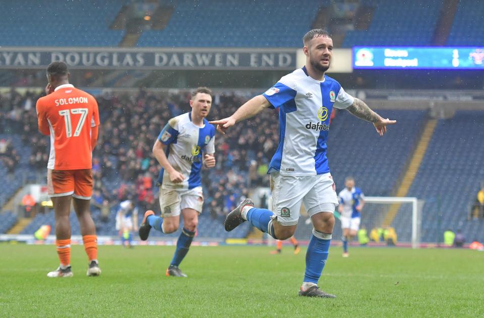 Adam Armstrong is hoping to end a challenging year by winning yet more silverware with England