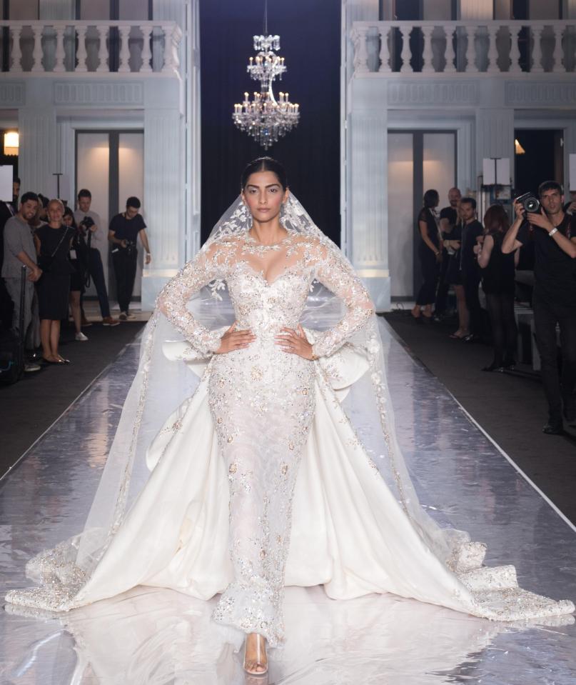  Meghan will reportedly wear the stunning Ralph & Russo gown on May 19