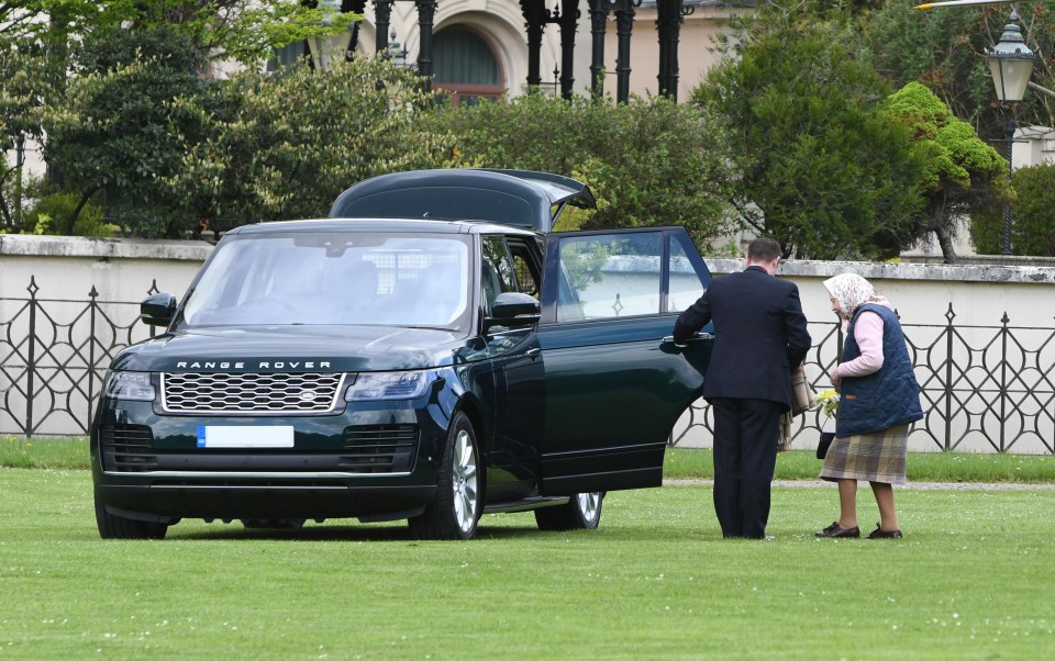 Her Majesty was then seen getting into a car to make the rest of her way to Kensington Palace