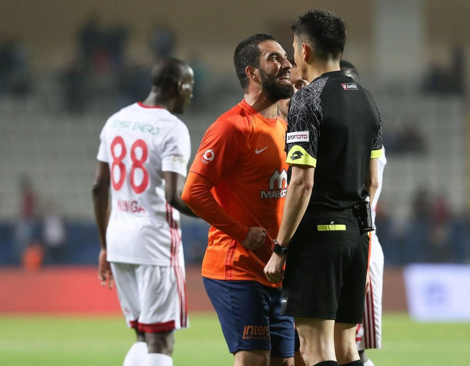  Barcelona may not be able to sell Arda Turan, who has been banned for 16 matches