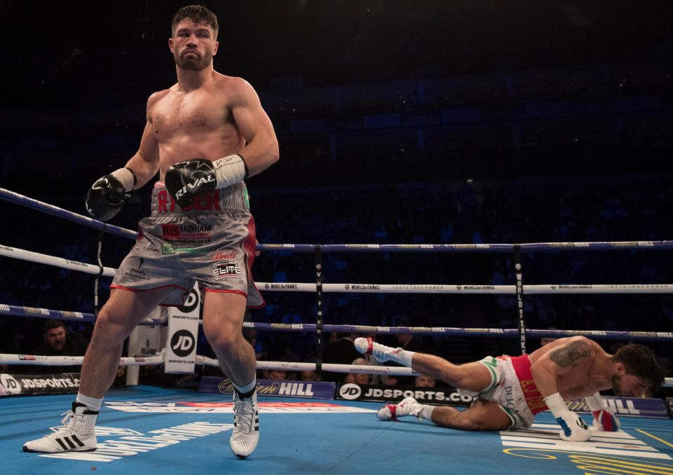  John Ryder edged closer to a world title shot after knocking out Jamie Cox