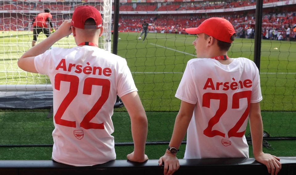  Ball boys also wore special commemorative T-shirts