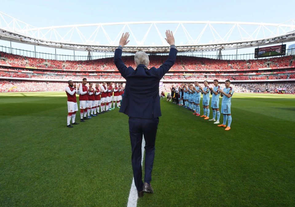 Arsene Wenger was given a guard of honour by Arsenal and Burnley players