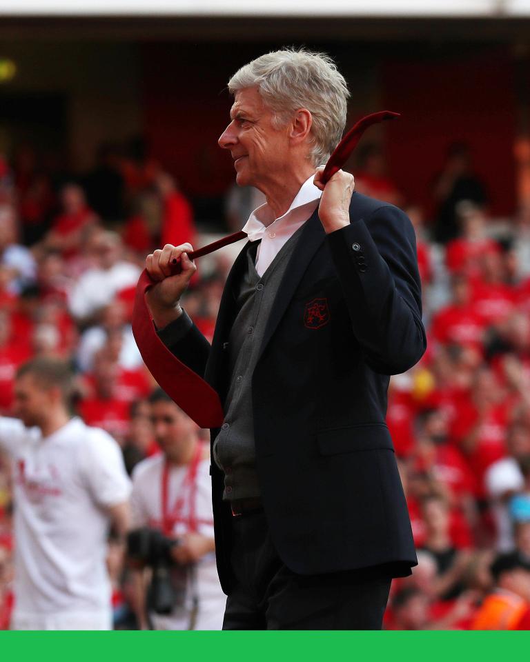 Arsene Wenger gave his tie to someone in the crowd