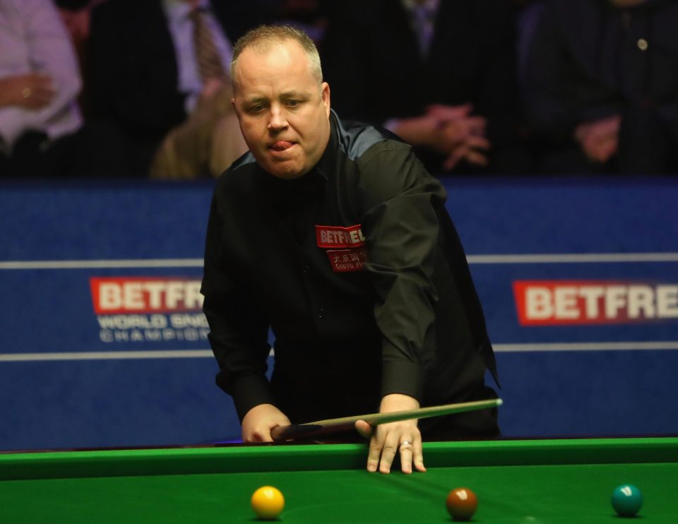 John Higgins won five frames in a row to set up a grandstand finish, but fell just short