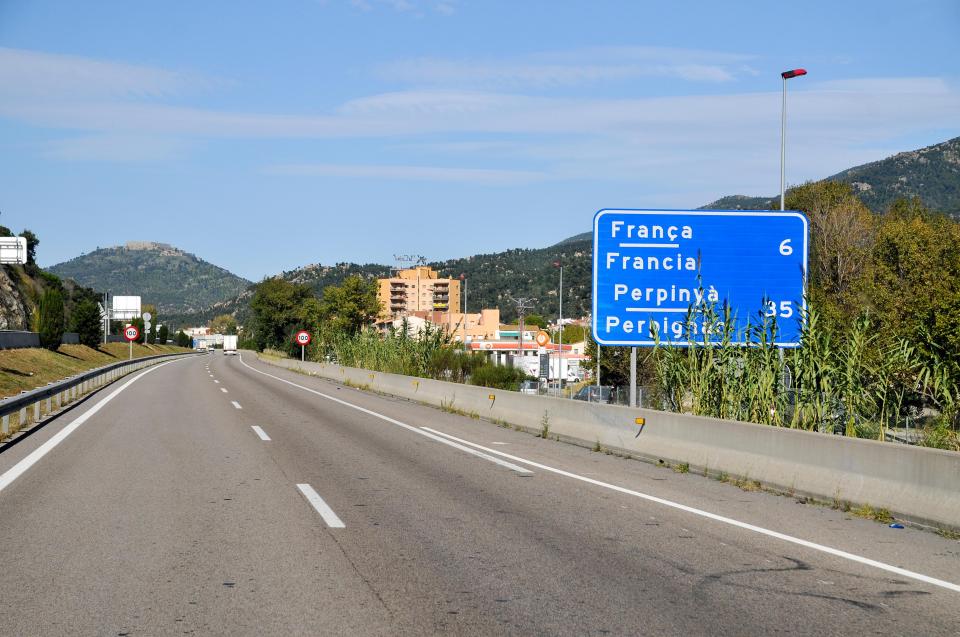  Drivers on the AP-7 motorway in Spain have been targeted by people wanting to rob them