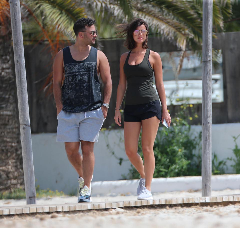  Earlier in the week Lucy and Ryan were seen in workout gear