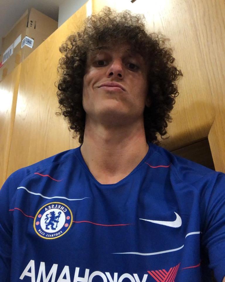  The defender also posted a picture of himself in the new home kit