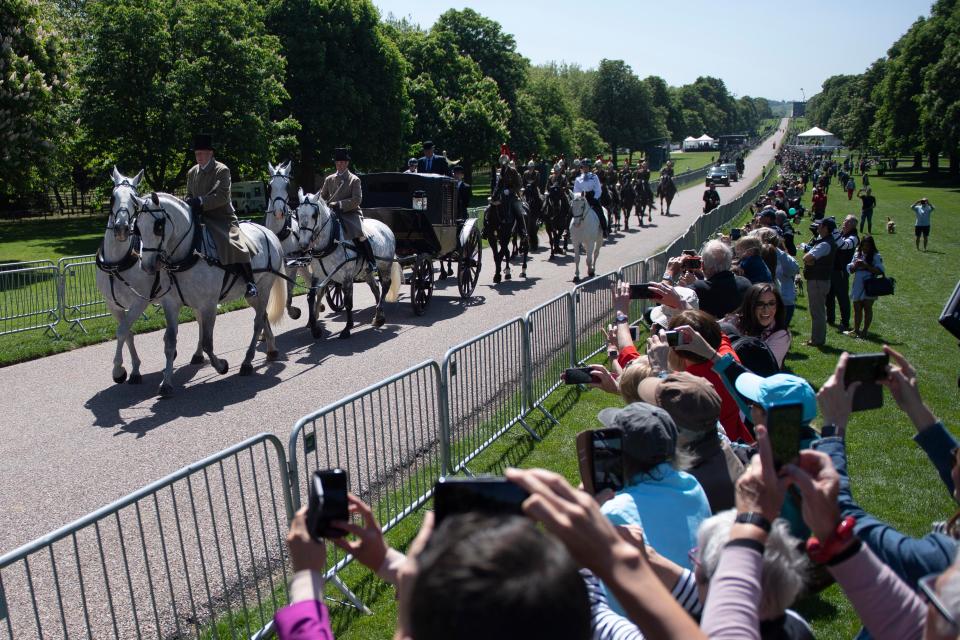  Military personal take part in a carriage rehearsal in Windsor