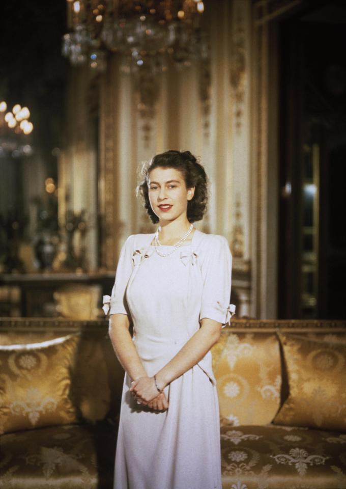  Harry's grandma, Queen Elizabeth II got engaged to Prince Philip, Duke of Edinburgh in July 1947