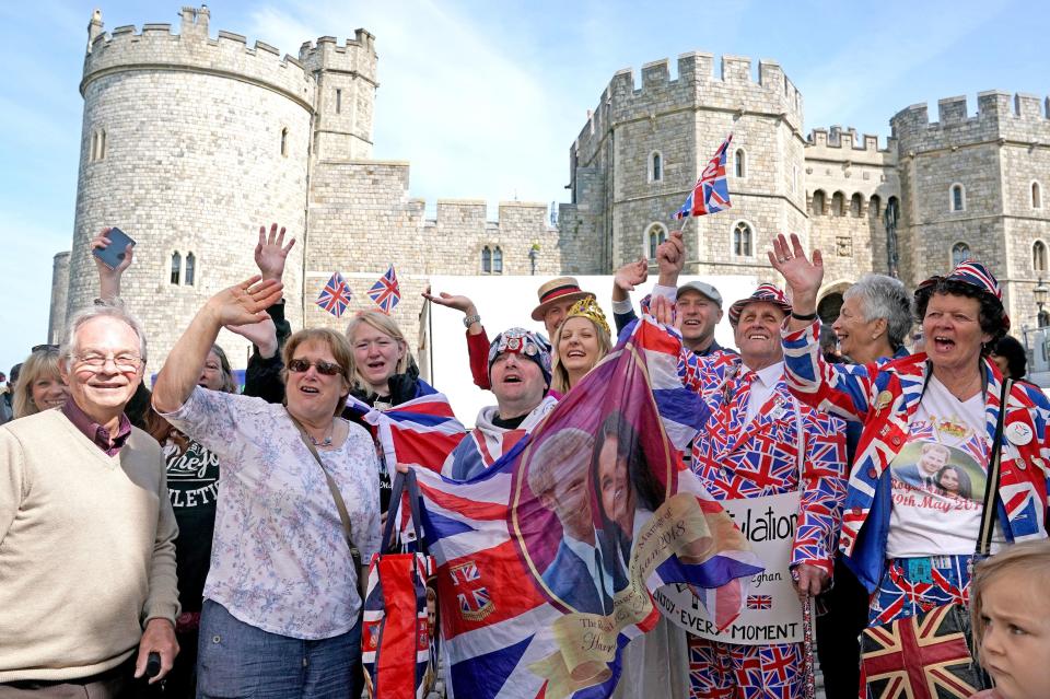  Thousands are expected to descend on the Berkshire town of Windsor for tomorrow's Royal Wedding