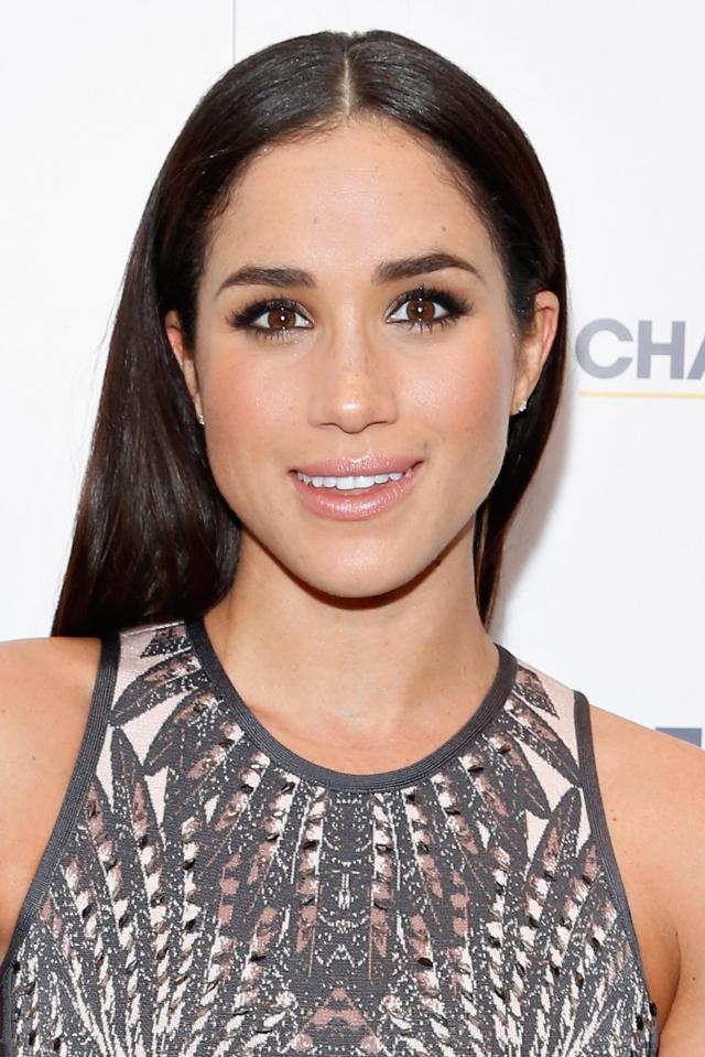  Meghan appeared at the NFL event sporting a blown-out smoky eye